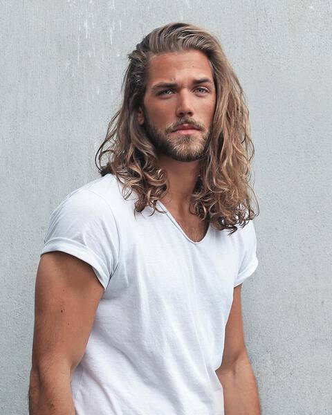 Risco no Cabelo Masculino: Tendência nas Redes Sociais